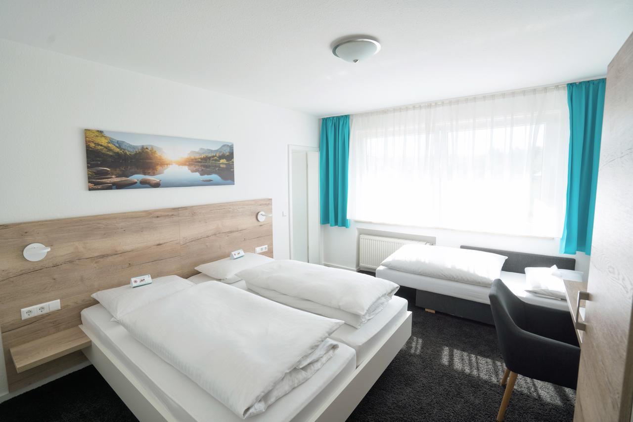 Hotel Zur Sonne Bodelshausen エクステリア 写真