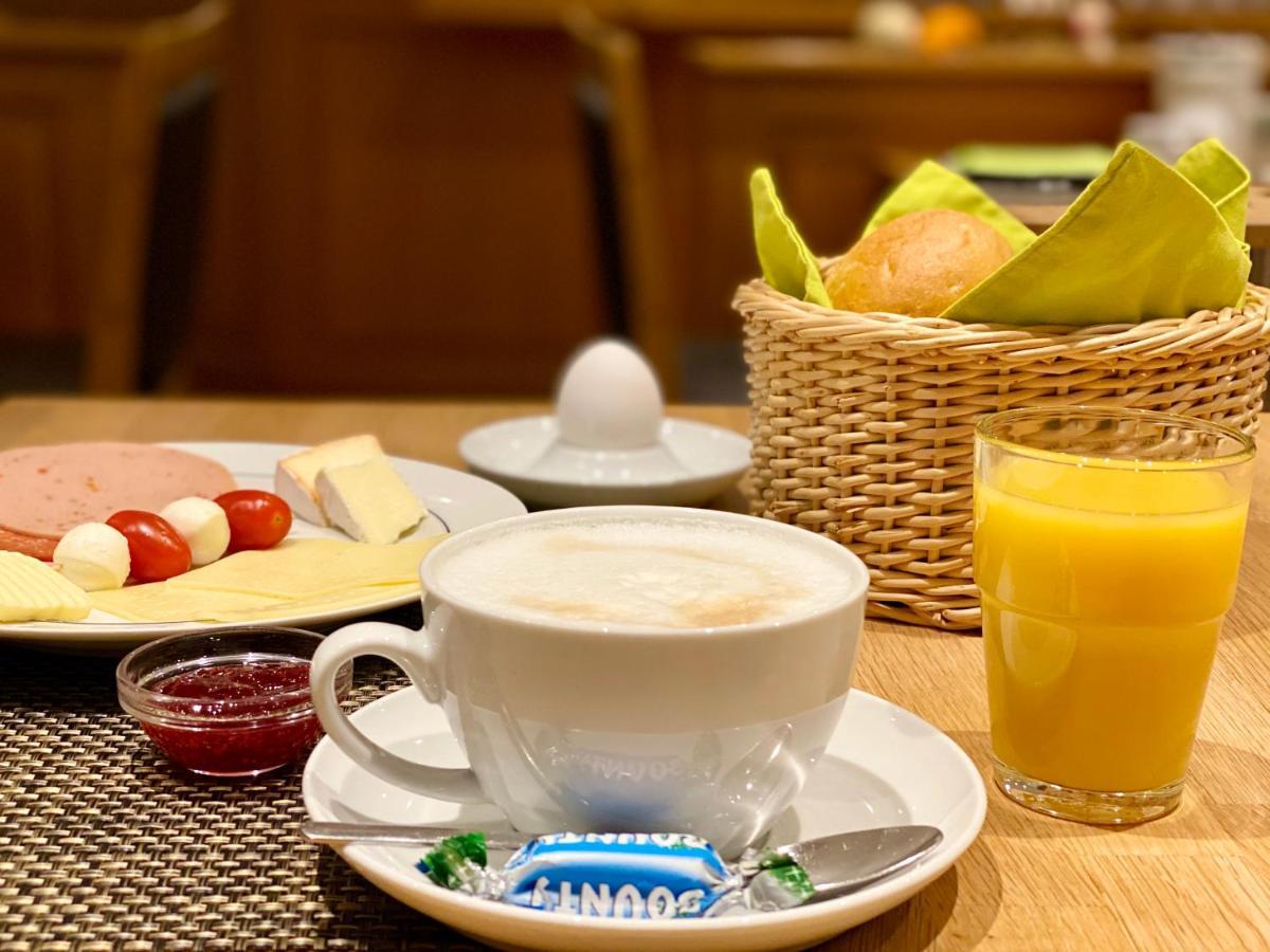 Hotel Zur Sonne Bodelshausen エクステリア 写真